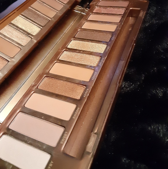 Urban Decay Honey - Picture 2 of 2